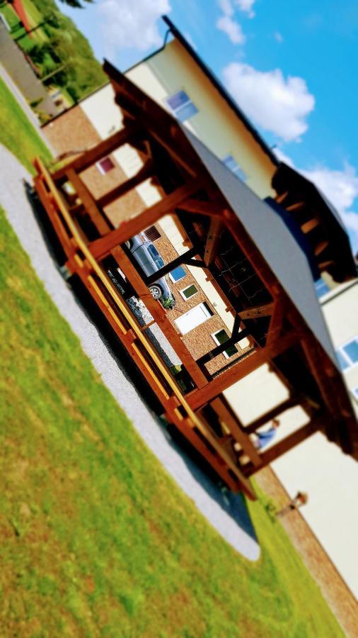 Agrohotel Tri Brezy Hrustin Esterno foto