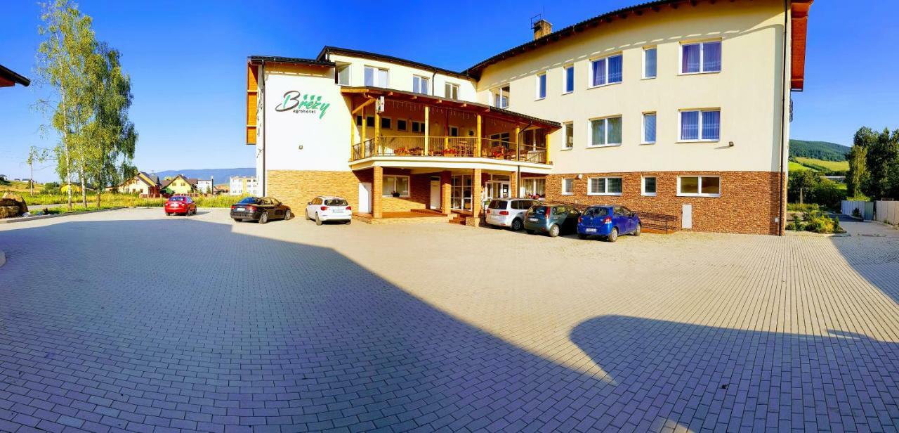 Agrohotel Tri Brezy Hrustin Esterno foto