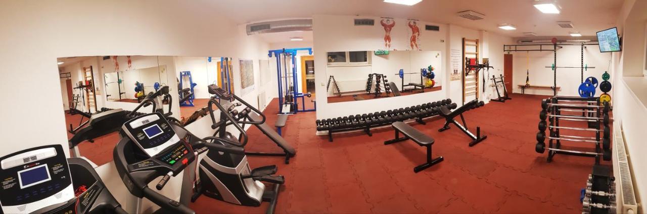 Agrohotel Tri Brezy Hrustin Esterno foto